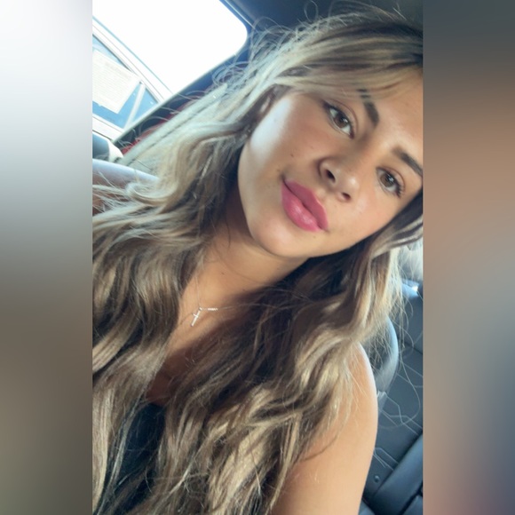 Meet your Posher, Tabitha - Picture 4 of 6